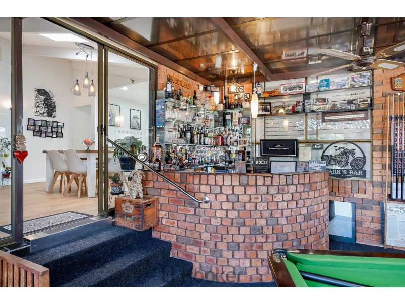 1 Wesley Close, Kilaben Bay NSW 2283