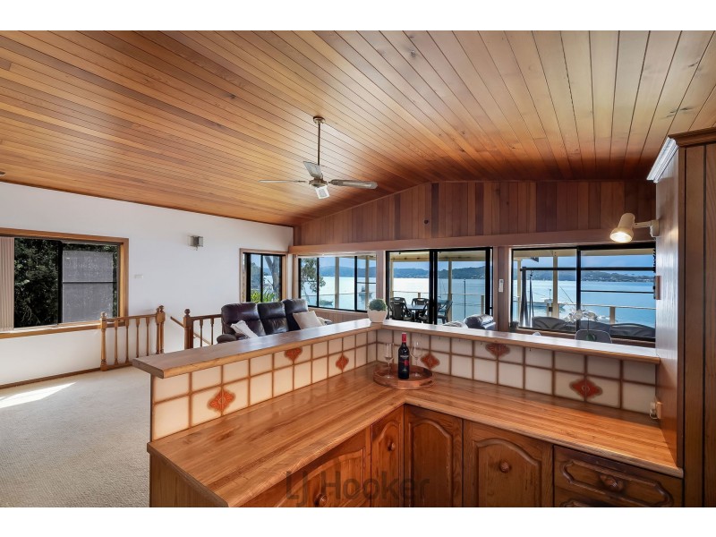 201 Fishing Point Road, Fishing Point NSW 2283