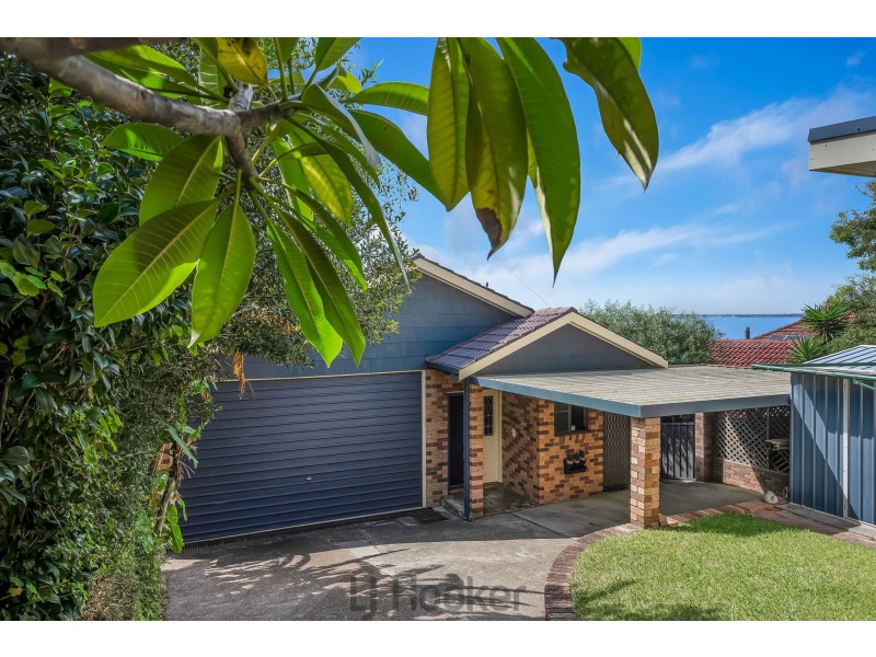 201 Fishing Point Road, Fishing Point NSW 2283