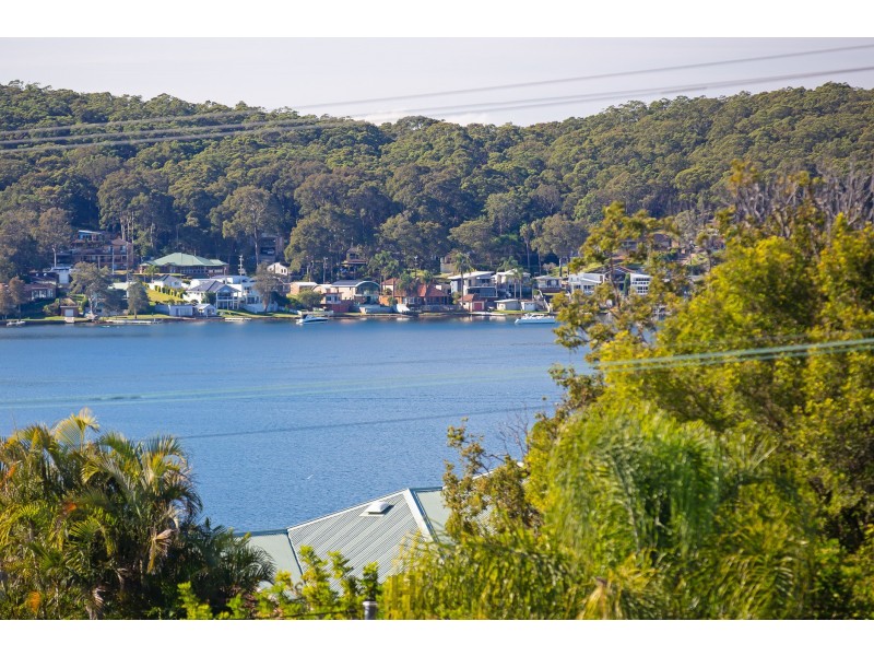 2 Sunlight Parade, Rathmines NSW 2283