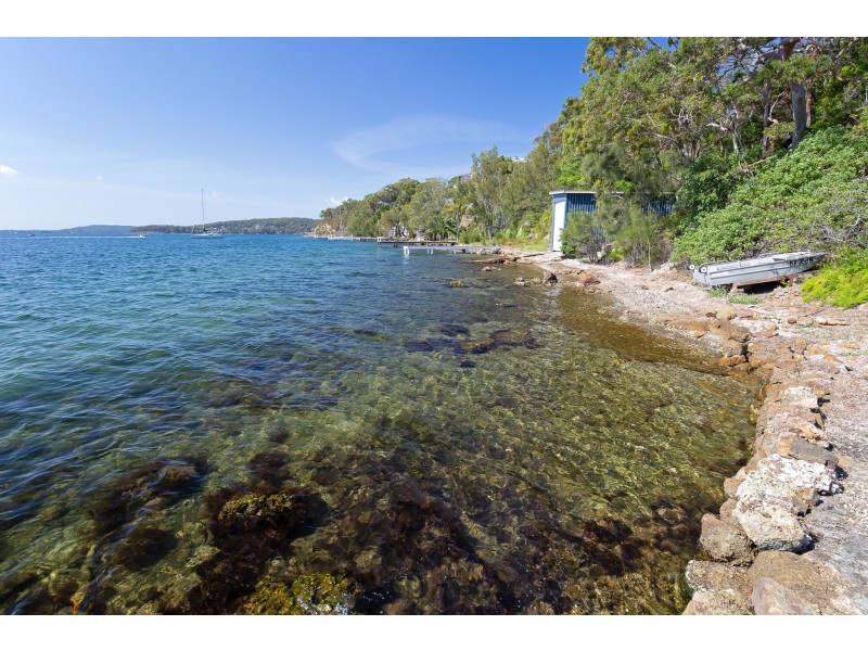 223 Fishing Point Road, Fishing Point NSW 2283