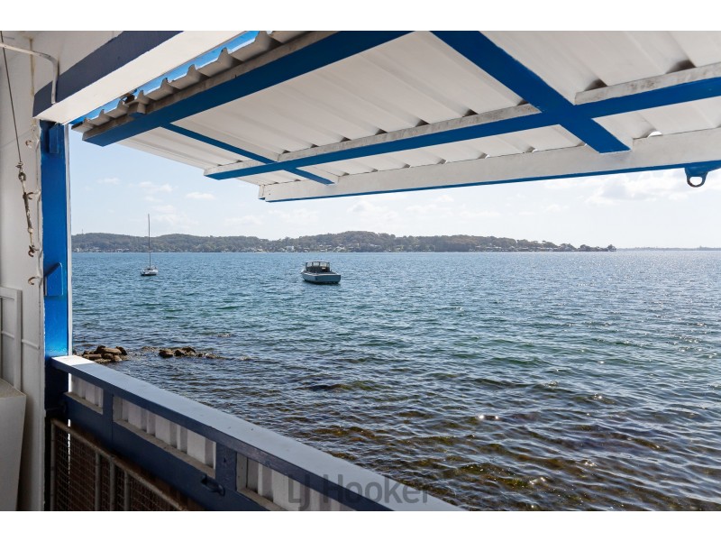 223 Fishing Point Road, Fishing Point NSW 2283
