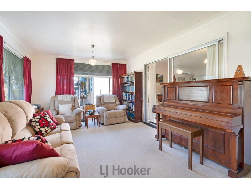 52 Excelsior Parade, Carey Bay NSW 2283
