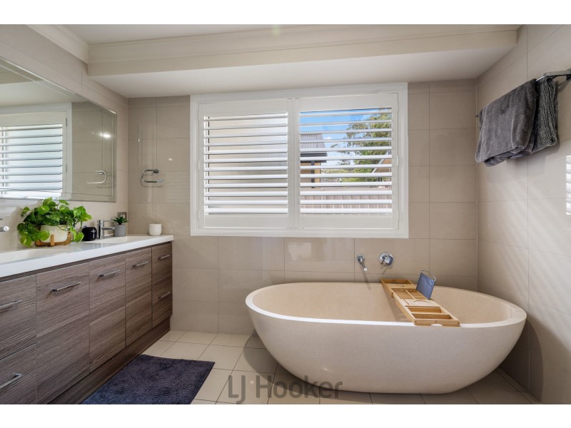 9 Lakeshore Close, Kilaben Bay NSW 2283