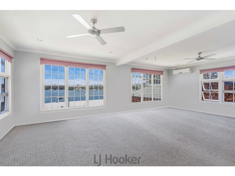 110 Sealand Road, Fishing Point NSW 2283