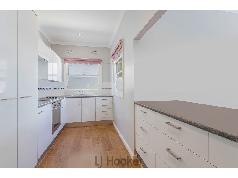 110 Sealand Road, Fishing Point NSW 2283