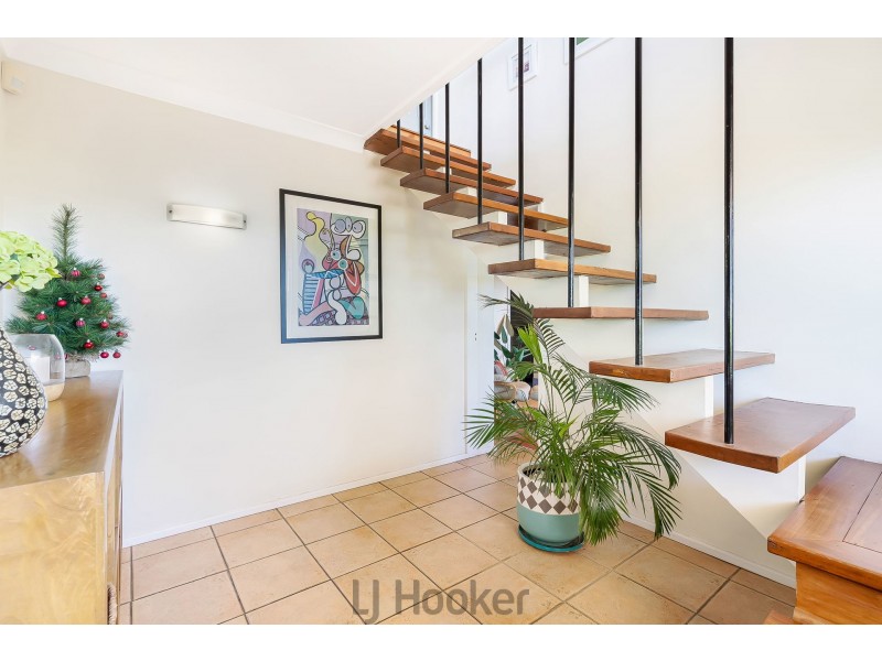 2 Amelia Street, Carey Bay NSW 2283