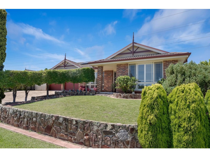 9 Nightingale Crescent, Cameron Park NSW 2285