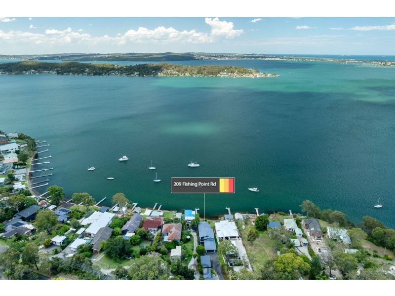 209 Fishing Point Road, Fishing Point NSW 2283
