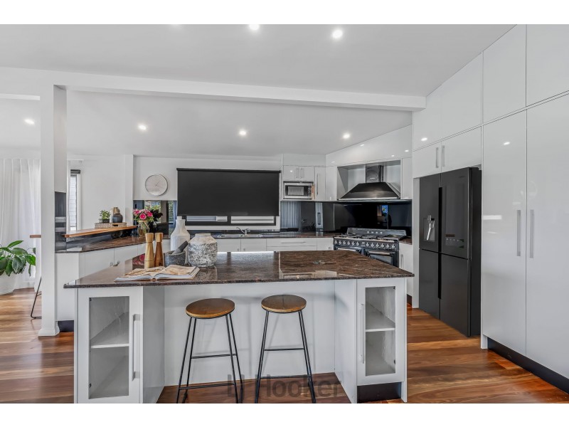 209 Fishing Point Road, Fishing Point NSW 2283
