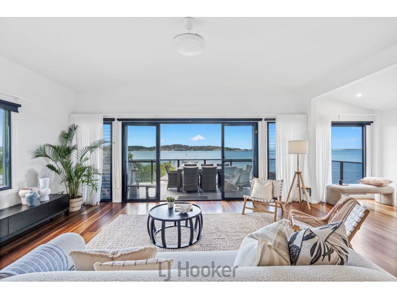 209 Fishing Point Road, Fishing Point NSW 2283