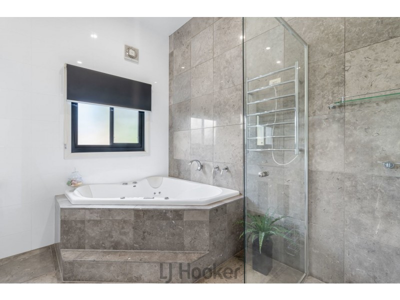 209 Fishing Point Road, Fishing Point NSW 2283
