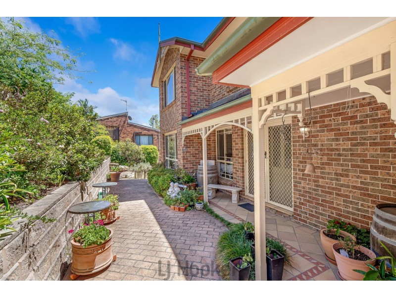 17 Ealing Crescent, Fishing Point NSW 2283