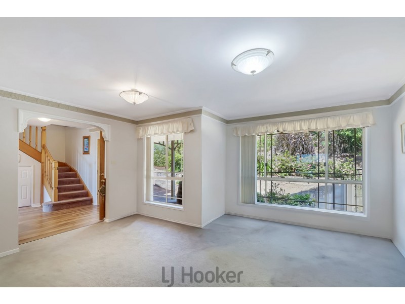 17 Ealing Crescent, Fishing Point NSW 2283