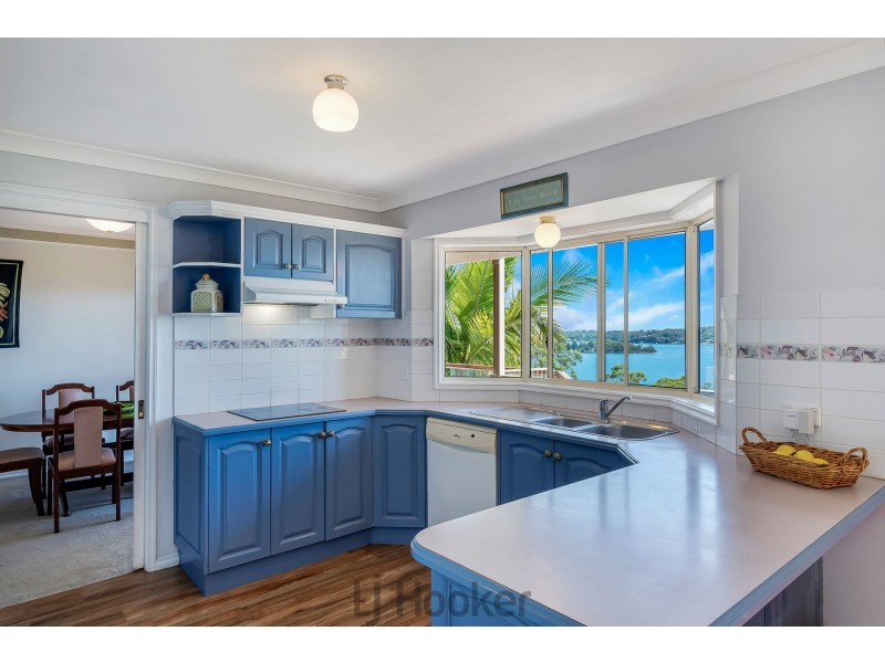 17 Ealing Crescent, Fishing Point NSW 2283