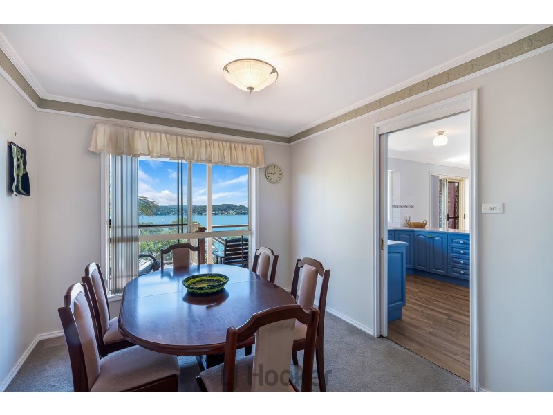 17 Ealing Crescent, Fishing Point NSW 2283