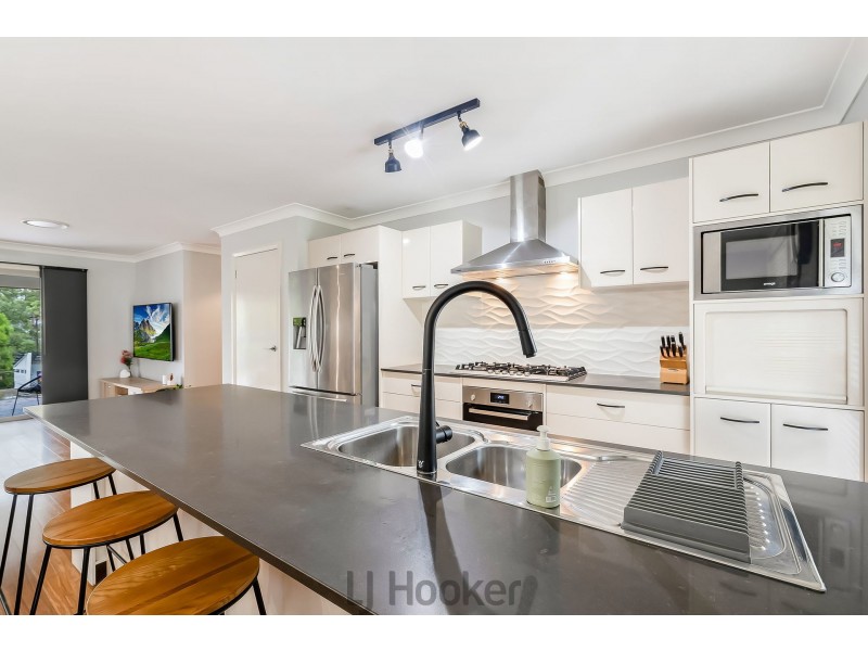 35 Jupiter Circuit, Cameron Park NSW 2285