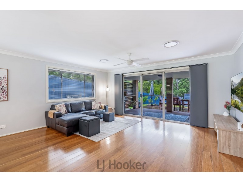 35 Jupiter Circuit, Cameron Park NSW 2285