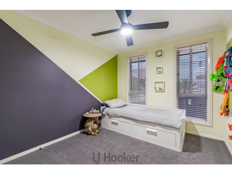 35 Jupiter Circuit, Cameron Park NSW 2285