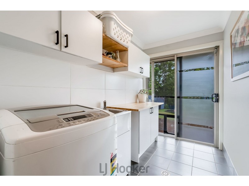 35 Jupiter Circuit, Cameron Park NSW 2285