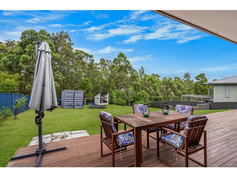35 Jupiter Circuit, Cameron Park NSW 2285