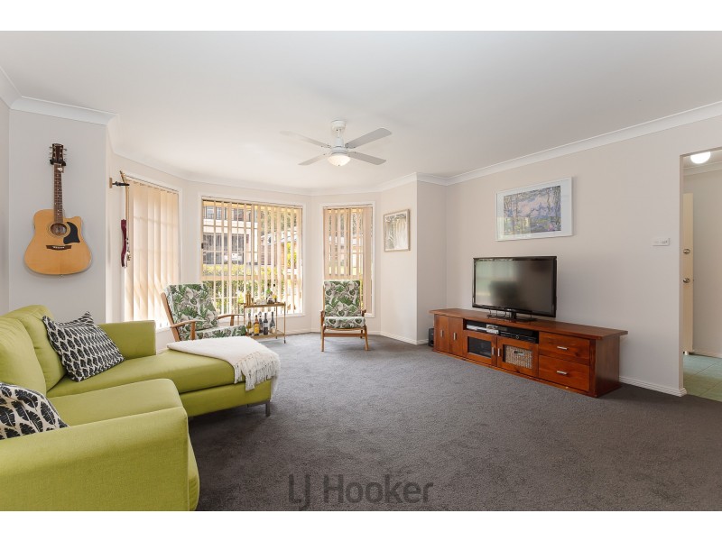 4 Lakeshore Close, Kilaben Bay NSW 2283