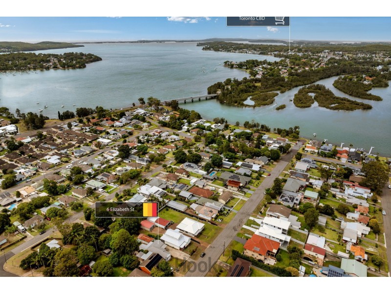 6 Elizabeth Street, Fennell Bay NSW 2283