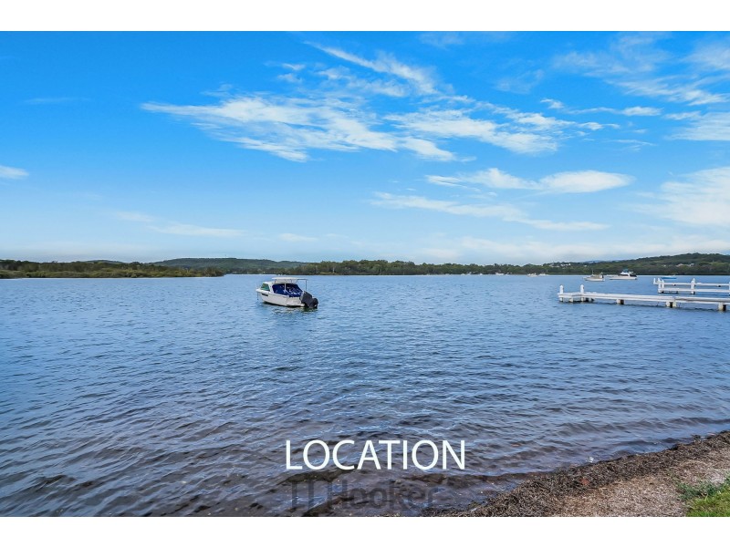 6 Elizabeth Street, Fennell Bay NSW 2283