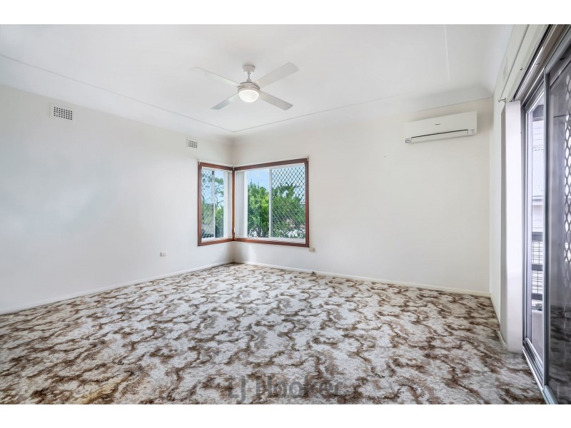 6 Elizabeth Street, Fennell Bay NSW 2283