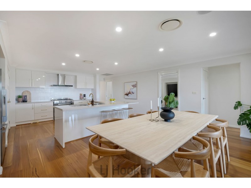 42 Ripon Way, Macquarie Hills NSW 2285