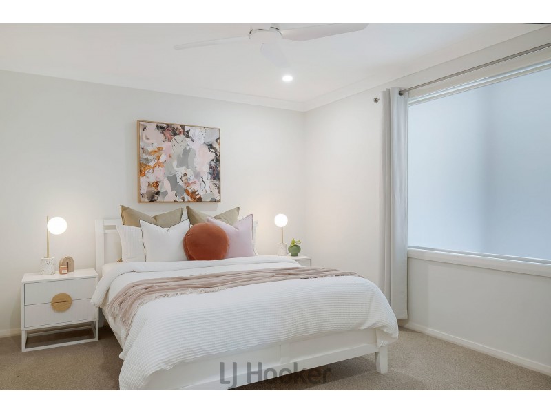 42 Ripon Way, Macquarie Hills NSW 2285