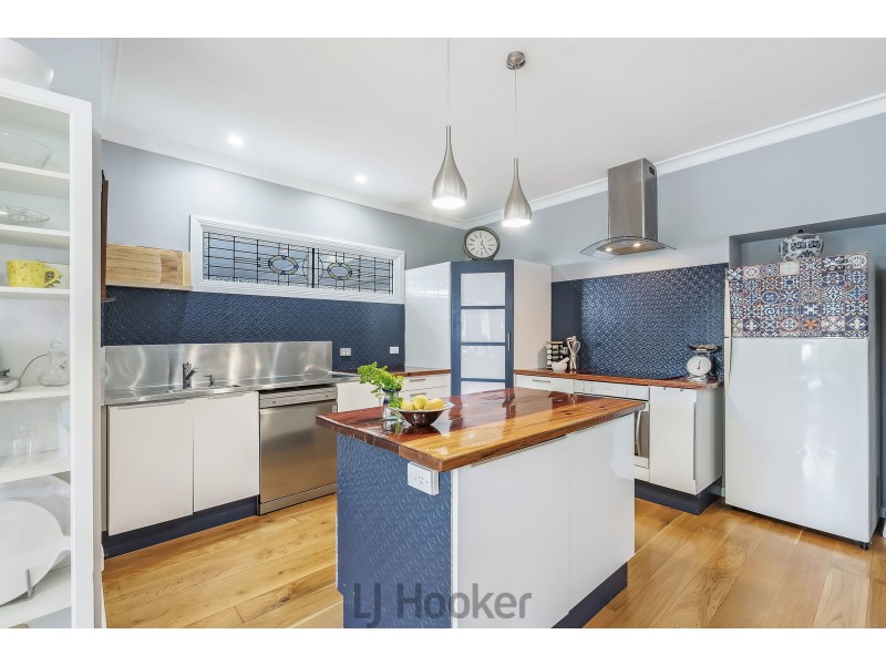 14 Chippindall Street, Speers Point NSW 2284