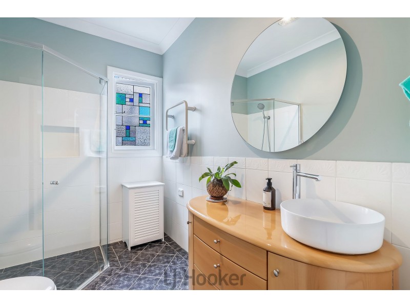 14 Chippindall Street, Speers Point NSW 2284