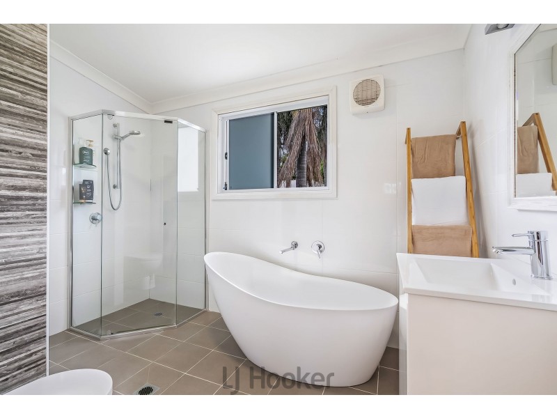14 Chippindall Street, Speers Point NSW 2284