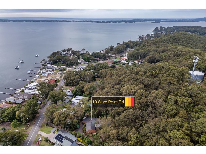 19 Skye Point Road, Coal Point NSW 2283