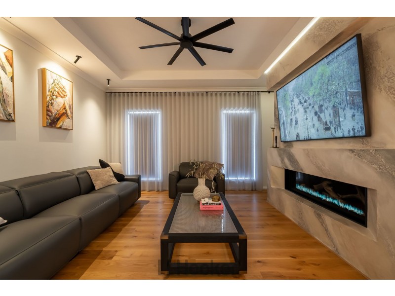5 Bussorah Place, Cameron Park NSW 2285