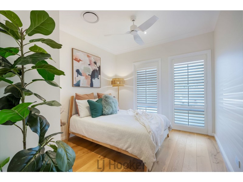 5 Bussorah Place, Cameron Park NSW 2285
