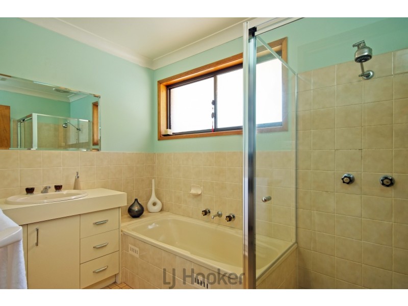 12 Rofe Street, Coal Point NSW 2283