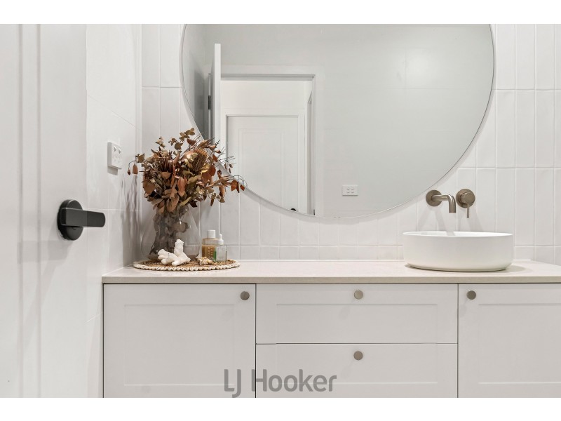 8 Farm Street, Speers Point NSW 2284