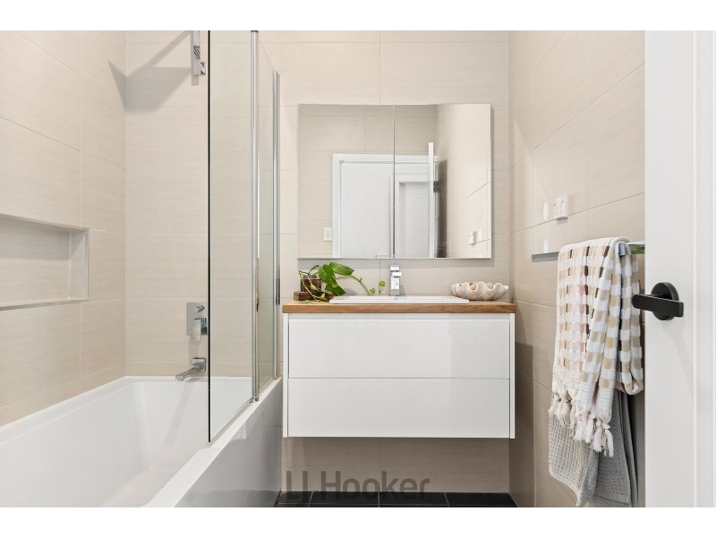 8 Farm Street, Speers Point NSW 2284