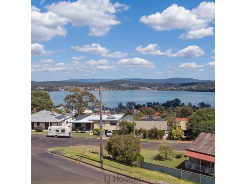 8 Farm Street, Speers Point NSW 2284