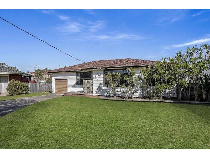 7 Lynn Place, Speers Point NSW 2284