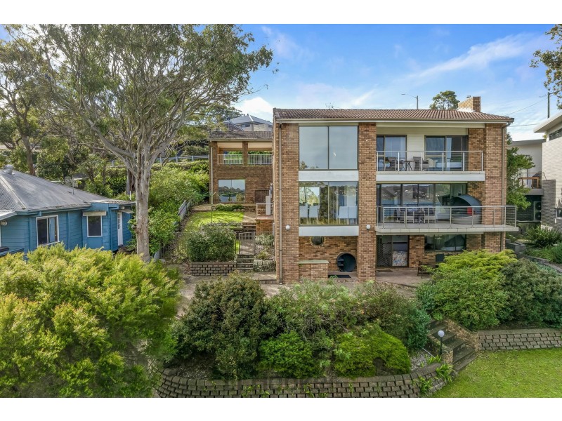 4 Sealand Road, Fishing Point NSW 2283