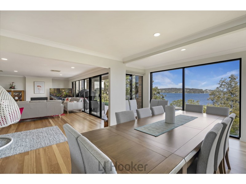 4 Sealand Road, Fishing Point NSW 2283