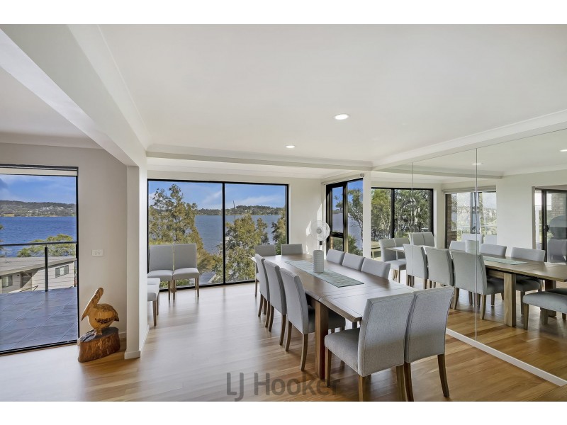 4 Sealand Road, Fishing Point NSW 2283