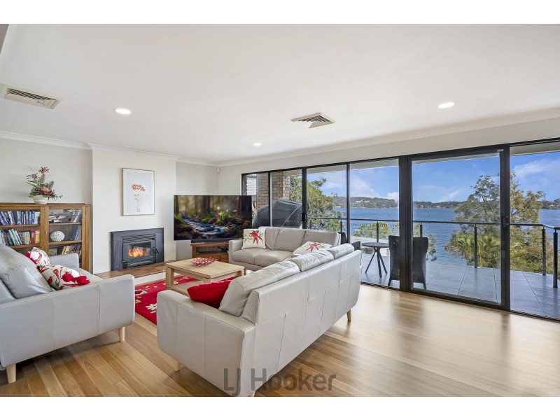 4 Sealand Road, Fishing Point NSW 2283