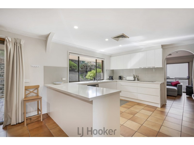 4 Sealand Road, Fishing Point NSW 2283