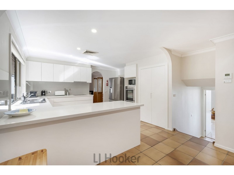 4 Sealand Road, Fishing Point NSW 2283