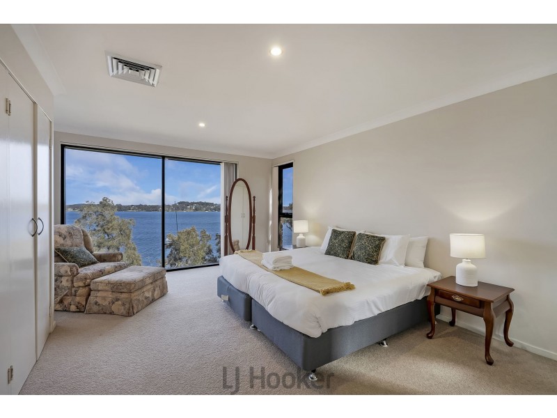 4 Sealand Road, Fishing Point NSW 2283