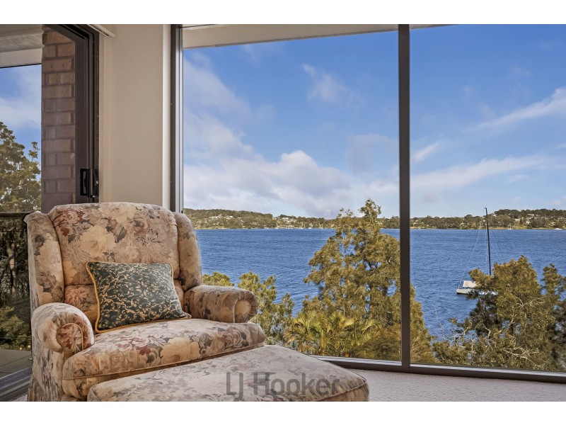 4 Sealand Road, Fishing Point NSW 2283